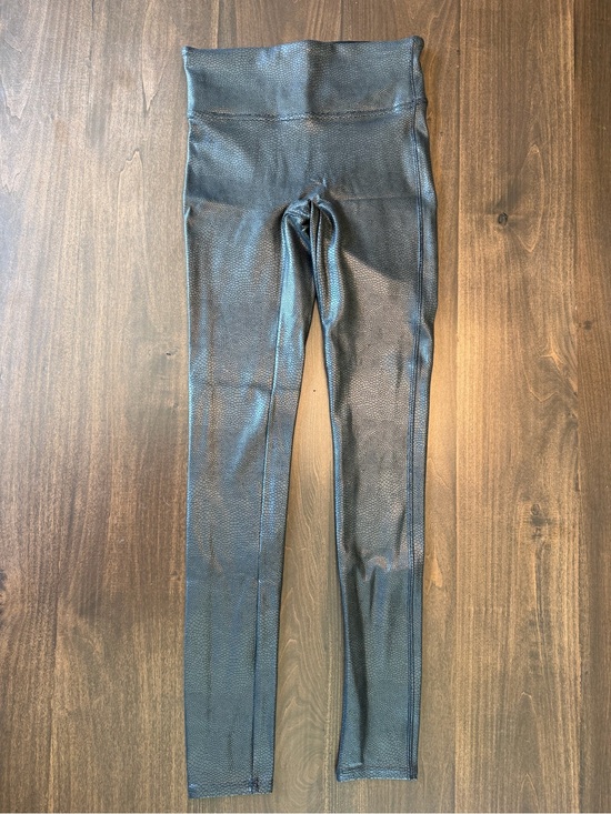 SPANX Pants - SPANX Black Snake-Embossed High-Waist Leggings